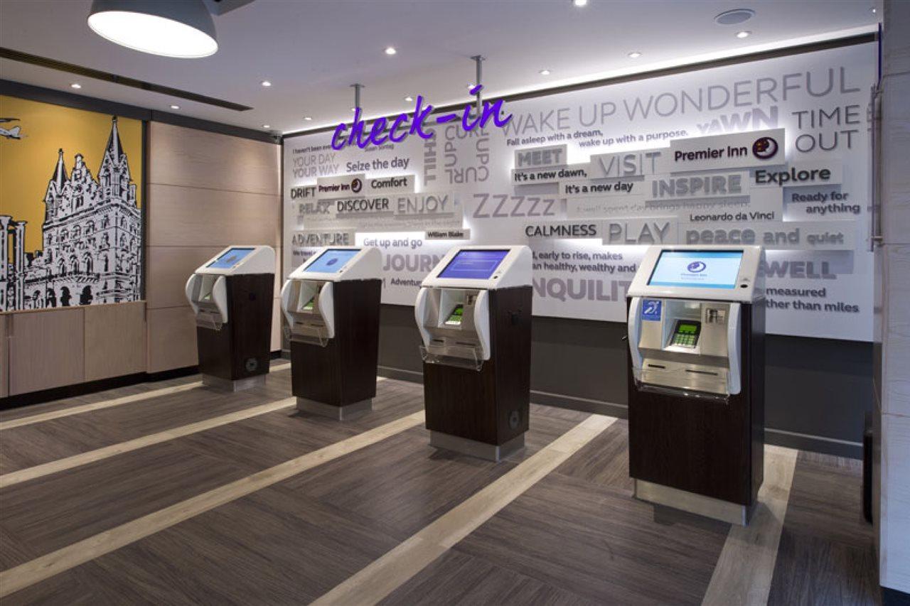 Premier Inn London King'S Cross Экстерьер фото