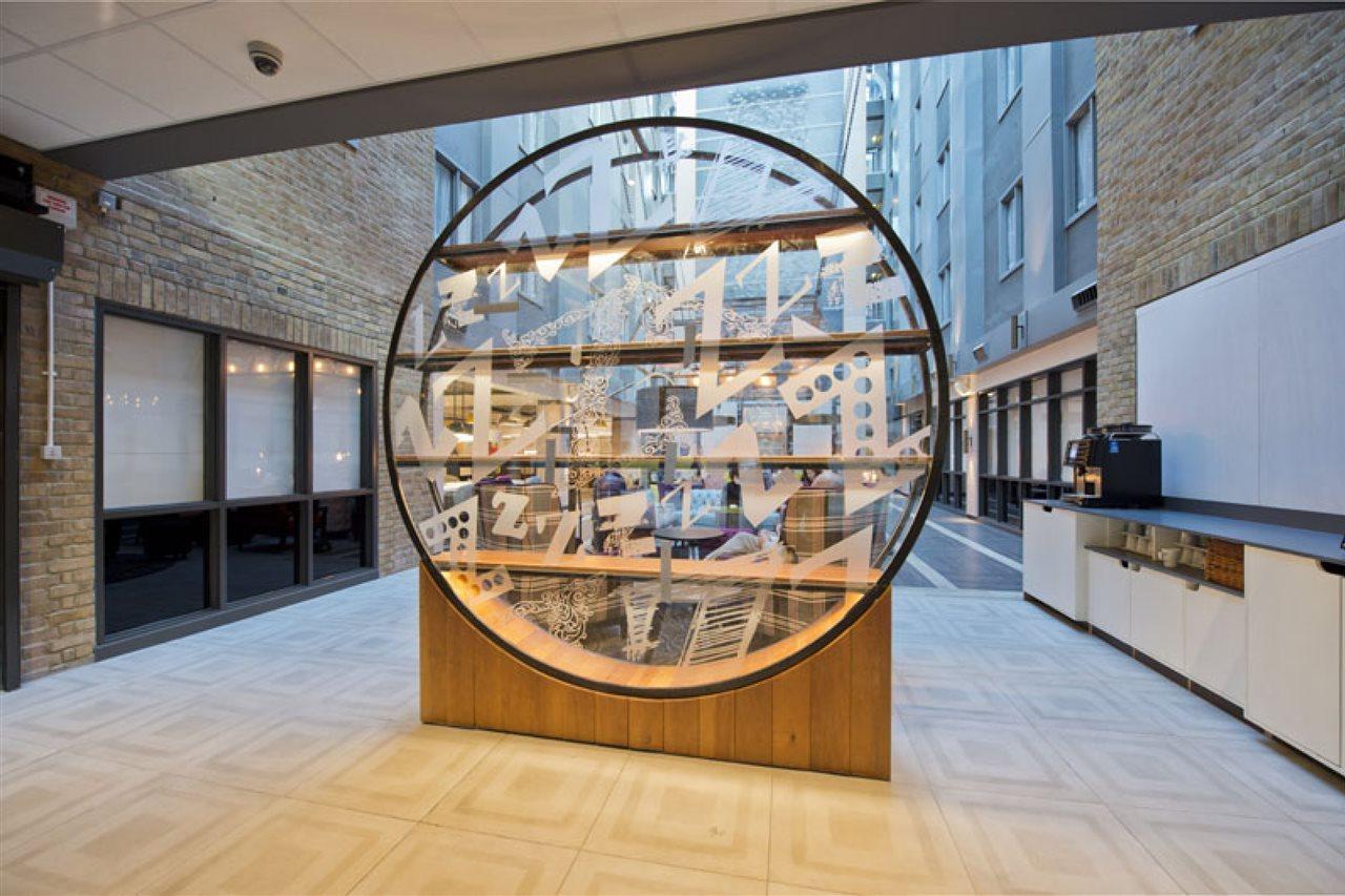 Premier Inn London King'S Cross Экстерьер фото