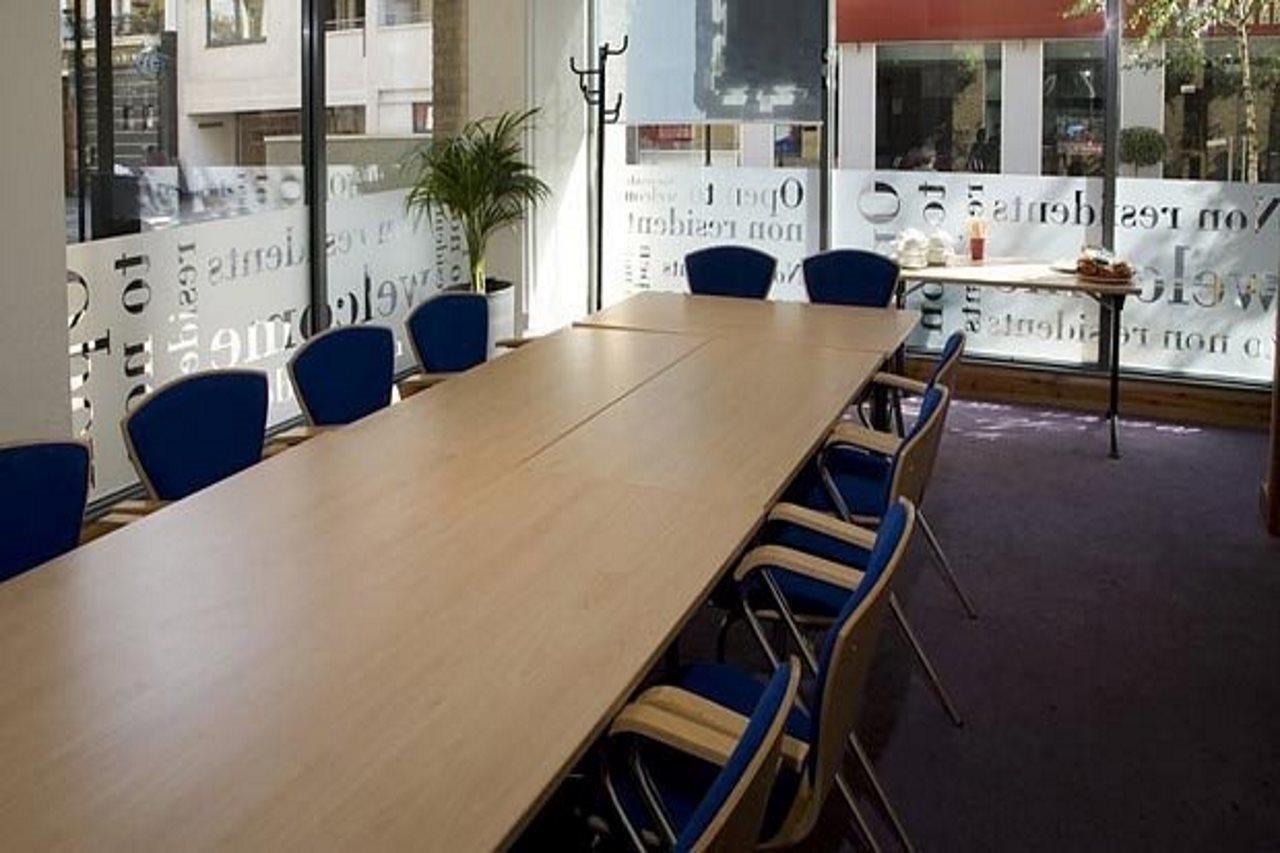Premier Inn London King'S Cross Экстерьер фото